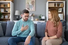 He Felt “Disrespected” by What His Girlfriend Brought Home—Now the Internet Is Divided