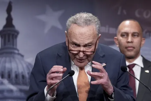 KAT. MUST WATCH: Senate Mocks Schumer as He Calls NYT Poll ‘Biased’