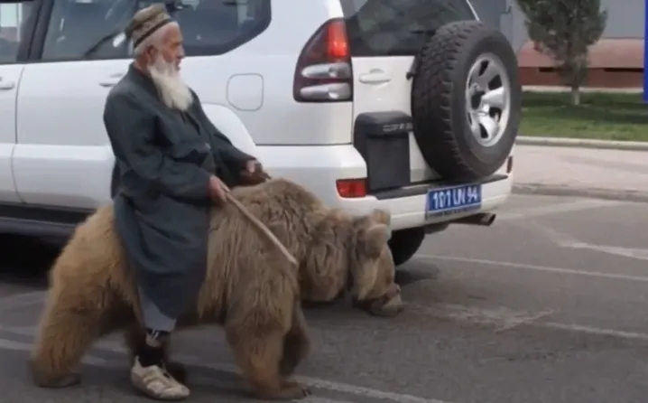 A Unique Bond: The Heartwarming Tale of Talabshoh Sheikhov and María Mceclip31 1761899527 Q80